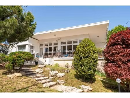 maison de luxe à vendre dans le quartier le chay-les gardes