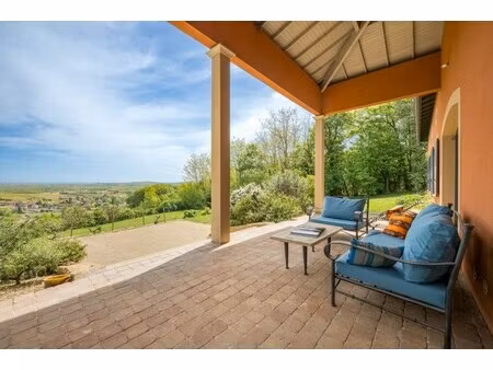 villa de luxe à vendre à bagnols