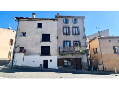 cournon d'auvergne / appartement à louer en centre-ville libre de suite !