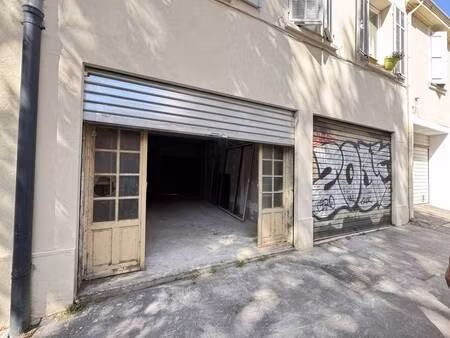 local commercial à louer