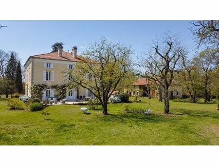 villa de luxe à vendre à losse