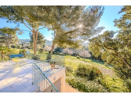 maison de luxe à vendre à le pradet