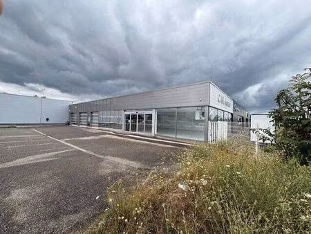 local commercial à louer