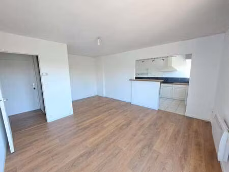 location appartement 2 pièces à nantes centre ville (44000) : à louer 2 pièces / 50m² nant