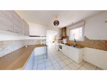 location maison à vallet (44330) : à louer / 74m² vallet
