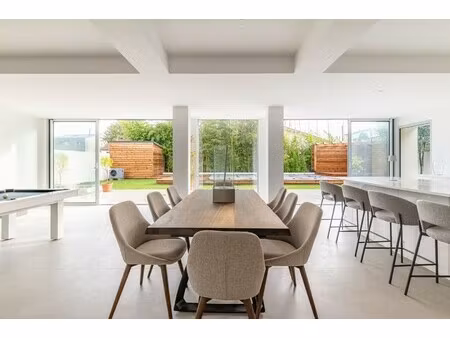 villa de luxe à vendre dans le quartier jean-moulin