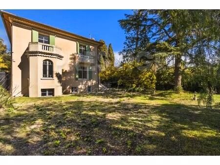 villa de luxe à vendre dans le quartier cap brun