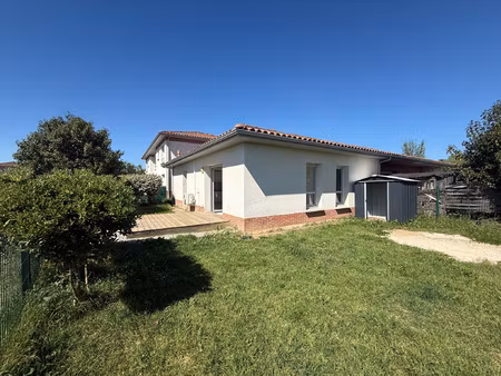 rare maison 70 m2 avec jardin et 2 garages - gratentour