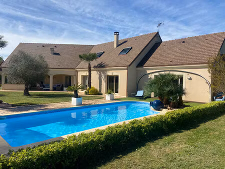 marzy  magnifique propriété de 285 m² hab implantée sur un terrain de 4000 m²