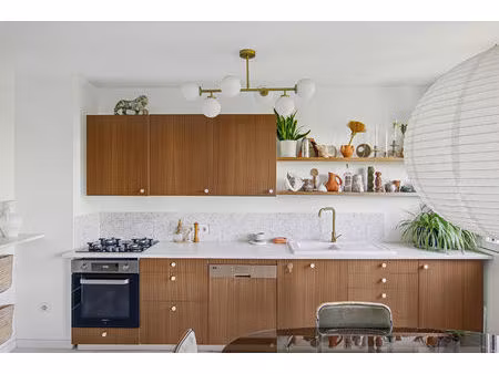 pantin - dernier étage avec vue dégagée et balcon