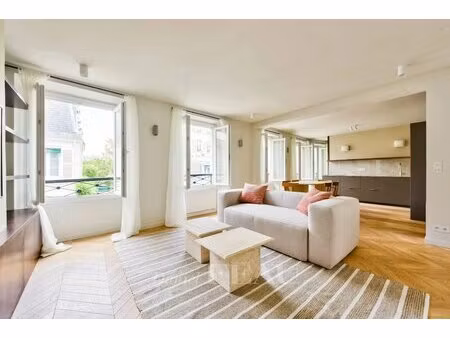 paris 7 - rue de saint simon proche bac