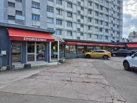 local commercial à vendre