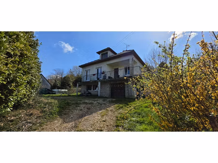 clamecy - pavillon indépendant sur 1 438 m2 terrain arboré e