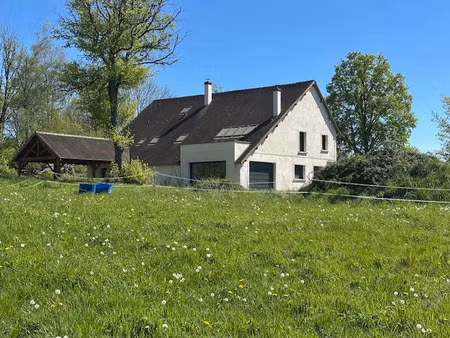 maison 300 m² sur 14 879 m²