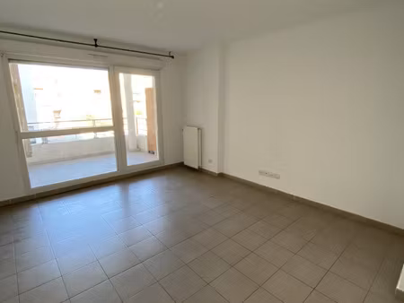 type 2 saint louis - avenue chevance bertin 13015 marseille