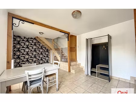 location appartement  48 m² t-2 à montmarault  400 €