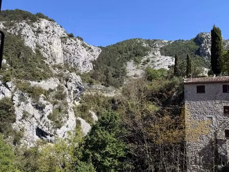 peille : 2 pièces  vue dégagée