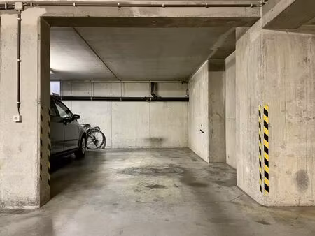 garage à louer à uccle (vbe15576)