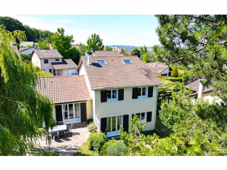 location maison  159.08 m² t-7 à aigremont  2 500 €