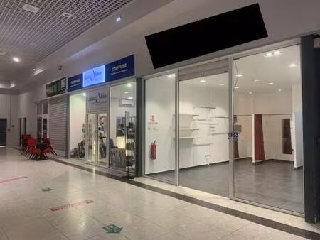 local commercial à louer