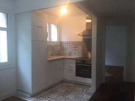 location appartement 3 pièces à quimper (29000) : à louer 3 pièces / 63m² quimper