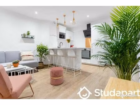 chambre 1 pièce 14 m²