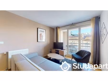 chambre 1 pièce 9 m²