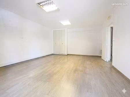 bureaux 110 m² salon-de-provence