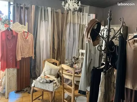 13015 - boutique 90m² - emplacement n°1 & flux garanti