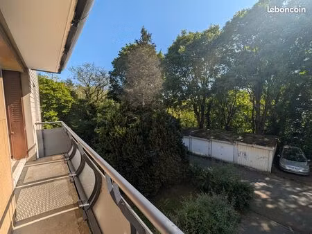 feyzin -appartement t4 - 2 chambres - balcon