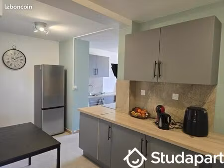 chambre 1 pièce 9 m²