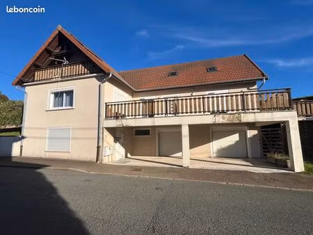 maison 9 pièces 220 m²