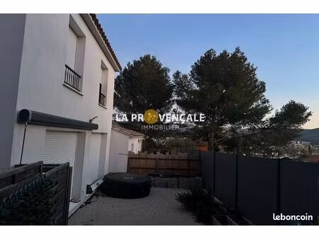 villa 3 pièces 60 m²