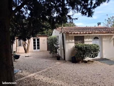 maison 94 m2 sur terrain de 2ha a senas