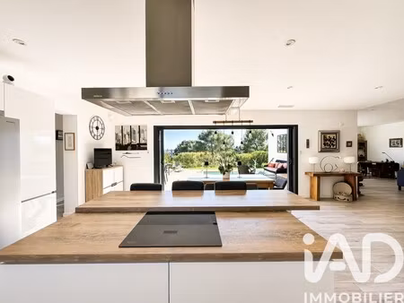 maison de luxe à vendre dans le quartier hôpital