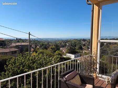 duplex 6 pièces 137 m²