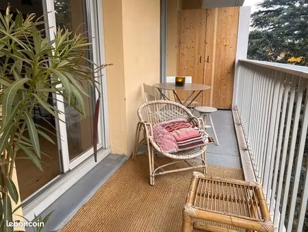 appartement rénové t5 avec balcon