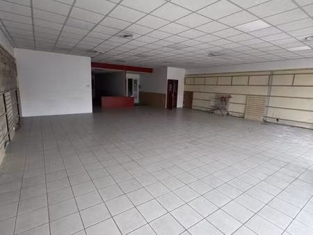 local commercial à louer