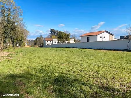 terrain 790 m² saint cyr au mont d or