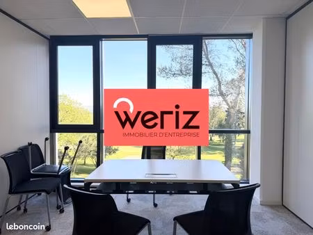 bureaux 318 m²