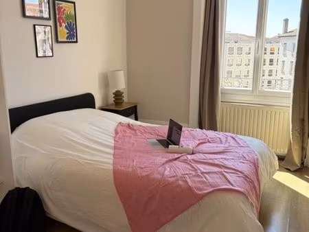 chambre 1 pièce 11 m²