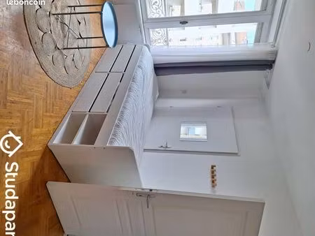 chambre 1 pièce 16 m²