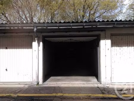 parking à louer
