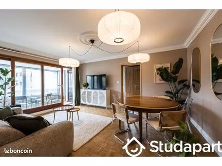 chambre 1 pièce 12 m²