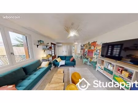 chambre 1 pièce 11 m²