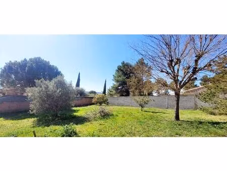 terrain constructible viabilisé à vendre