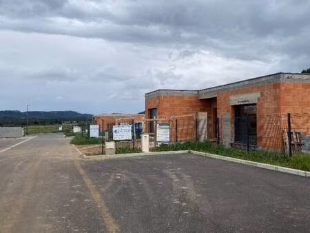 terrain constructible viabilisé à vendre