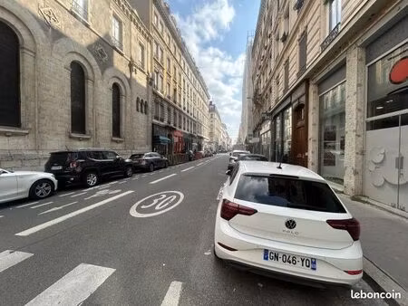 local commercial 70 m²