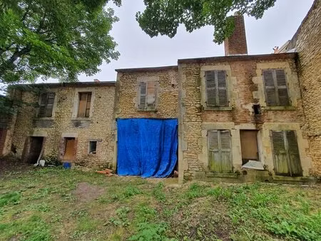 batiment avec cachet au coeur de reuilly