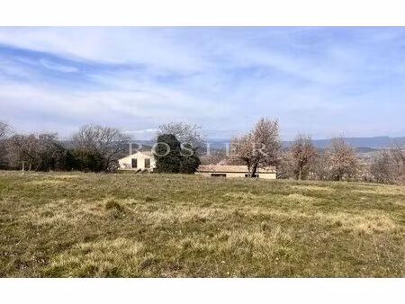 lacoste maison de 600 m² à rénover sur terrain de 75645 m²